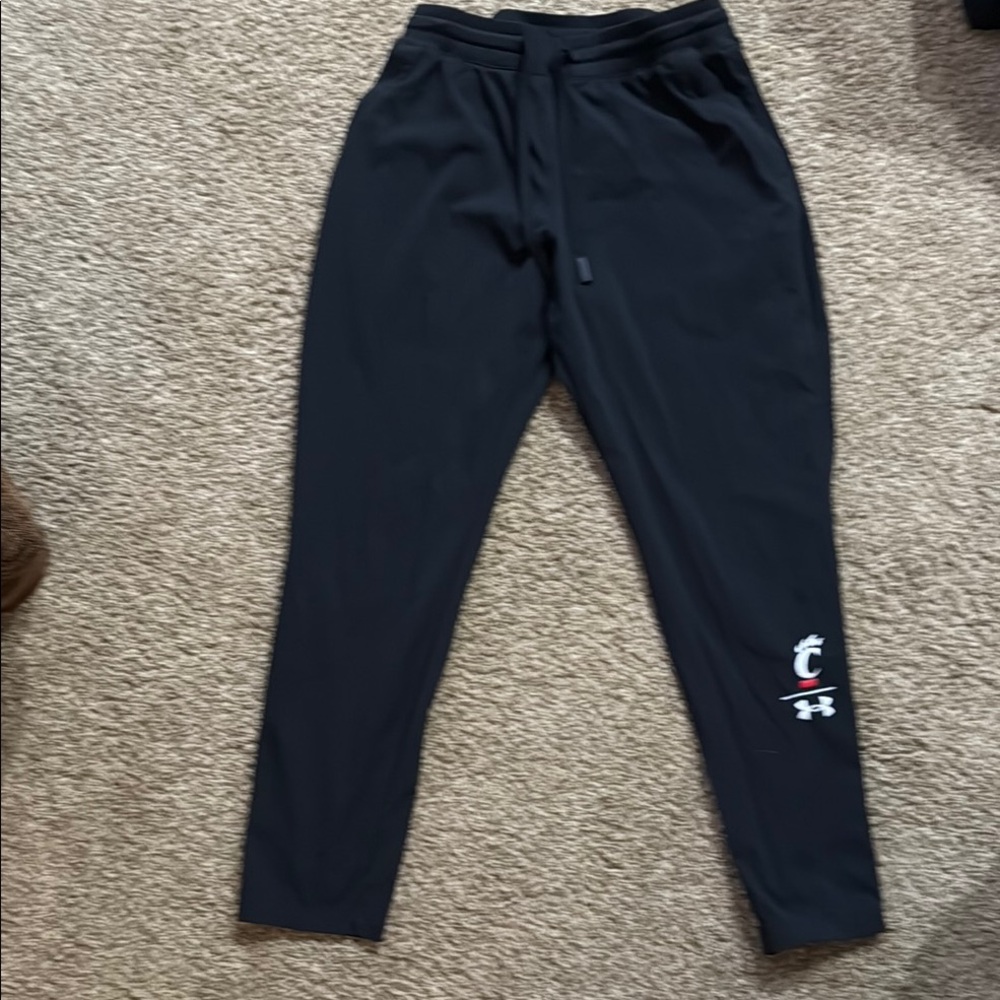 Under Armour Black Athletic Pants with Logo